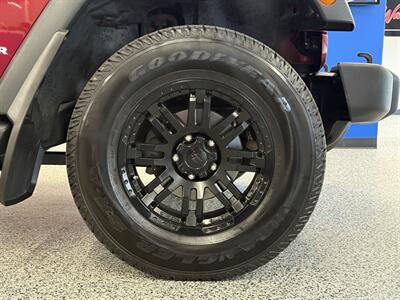 2011 Jeep Wrangler Unlimited Sport   - Photo 34 - Grand Rapids, MI 49504