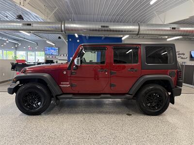 2011 Jeep Wrangler Unlimited Sport   - Photo 9 - Grand Rapids, MI 49504