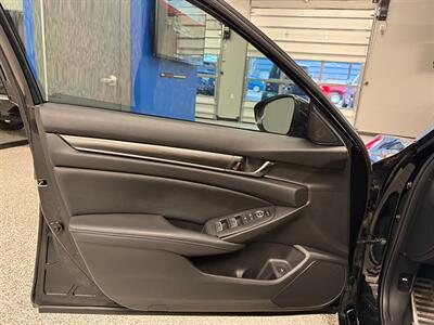 2019 Honda Accord Sport   - Photo 27 - Grand Rapids, MI 49504