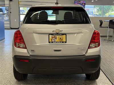 2016 Chevrolet Trax LS   - Photo 7 - Grand Rapids, MI 49504