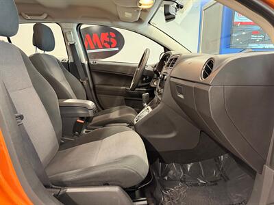 2011 Dodge Caliber Mainstreet   - Photo 12 - Grand Rapids, MI 49504