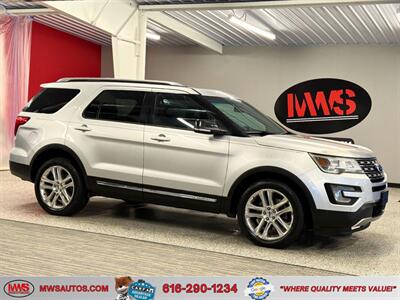 2016 Ford Explorer XLT   - Photo 1 - Grand Rapids, MI 49504