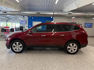 2017 Chevrolet Traverse LT   - Photo 4 - Grand Rapids, MI 49504