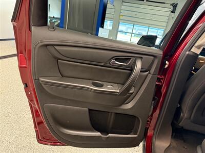 2017 Chevrolet Traverse LT   - Photo 19 - Grand Rapids, MI 49504