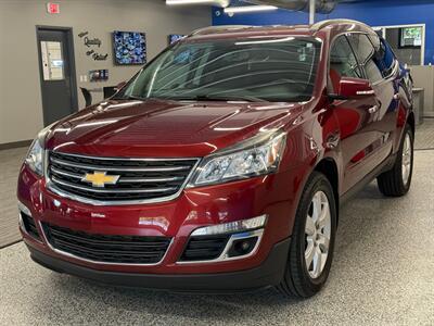 2017 Chevrolet Traverse LT   - Photo 3 - Grand Rapids, MI 49504