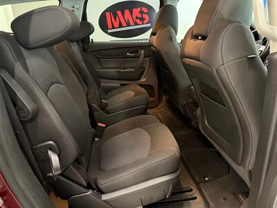 2017 Chevrolet Traverse LT   - Photo 13 - Grand Rapids, MI 49504