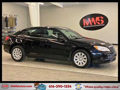 2014 Chrysler 200 LX   - Photo 1 - Grand Rapids, MI 49504