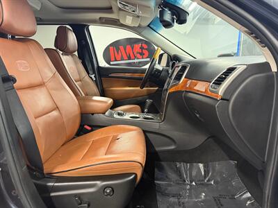 2012 Jeep Grand Cherokee Overland   - Photo 36 - Grand Rapids, MI 49504