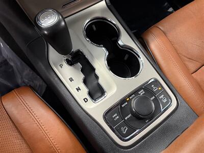 2012 Jeep Grand Cherokee Overland   - Photo 31 - Grand Rapids, MI 49504