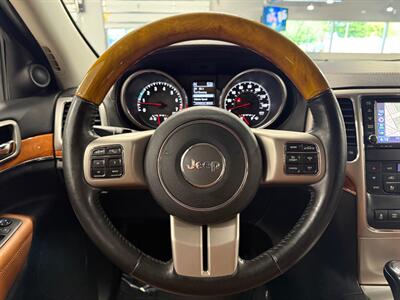 2012 Jeep Grand Cherokee Overland   - Photo 12 - Grand Rapids, MI 49504