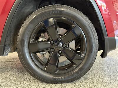2014 Jeep Grand Cherokee Limited   - Photo 9 - Grand Rapids, MI 49504