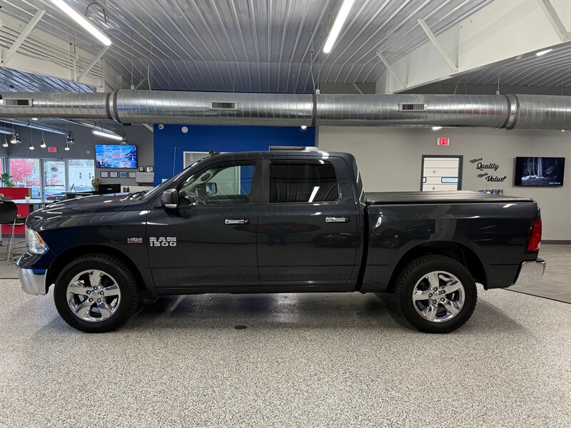 2016 Ram 1500 SLT Big Horn photo 4