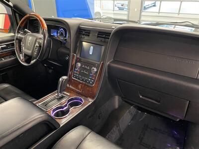 2015 Lincoln Navigator L   - Photo 10 - Grand Rapids, MI 49504