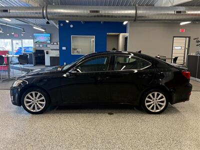 2010 Lexus IS 250   - Photo 4 - Grand Rapids, MI 49504