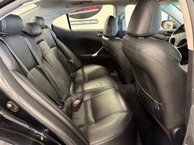 2010 Lexus IS 250   - Photo 14 - Grand Rapids, MI 49504