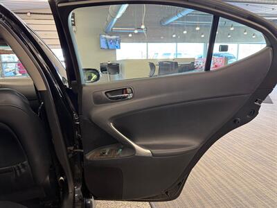 2010 Lexus IS 250   - Photo 15 - Grand Rapids, MI 49504