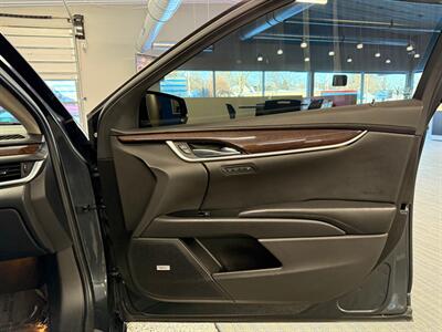 2015 Cadillac XTS Luxury - Photo 12 - Grand Rapids, MI 49504