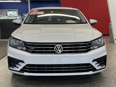 2018 Volkswagen Passat 2.0T R-Line - Photo 3 - Grand Rapids, MI 49504