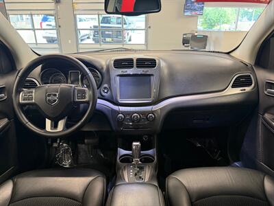 2017 Dodge Journey Crossroad   - Photo 27 - Grand Rapids, MI 49504