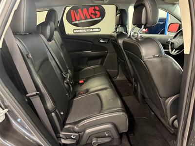 2017 Dodge Journey Crossroad   - Photo 13 - Grand Rapids, MI 49504