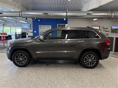 2017 Jeep Grand Cherokee Limited   - Photo 4 - Grand Rapids, MI 49504
