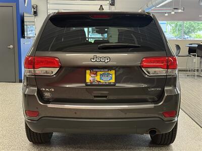 2017 Jeep Grand Cherokee Limited   - Photo 6 - Grand Rapids, MI 49504