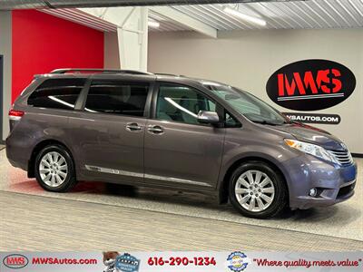 2013 Toyota Sienna Limited 7-Passenger - Photo 1 - Grand Rapids, MI 49504