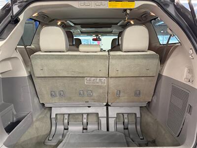 2013 Toyota Sienna Limited 7-Passenger - Photo 17 - Grand Rapids, MI 49504