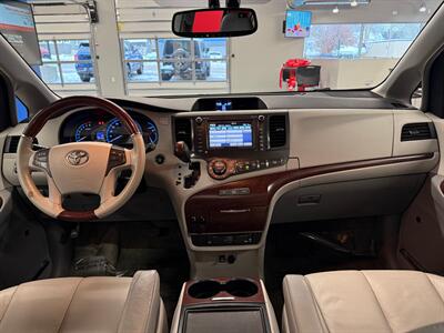 2013 Toyota Sienna Limited 7-Passenger - Photo 35 - Grand Rapids, MI 49504