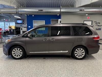 2013 Toyota Sienna Limited 7-Passenger - Photo 4 - Grand Rapids, MI 49504