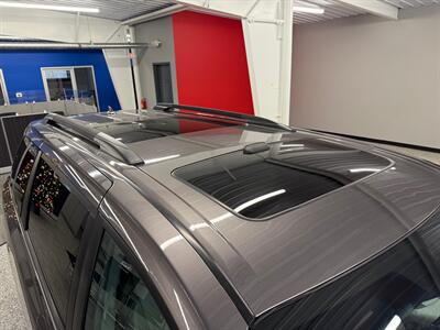 2013 Toyota Sienna Limited 7-Passenger - Photo 10 - Grand Rapids, MI 49504