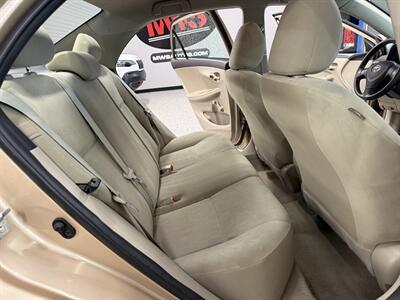 2011 Toyota Corolla LE   - Photo 14 - Grand Rapids, MI 49504