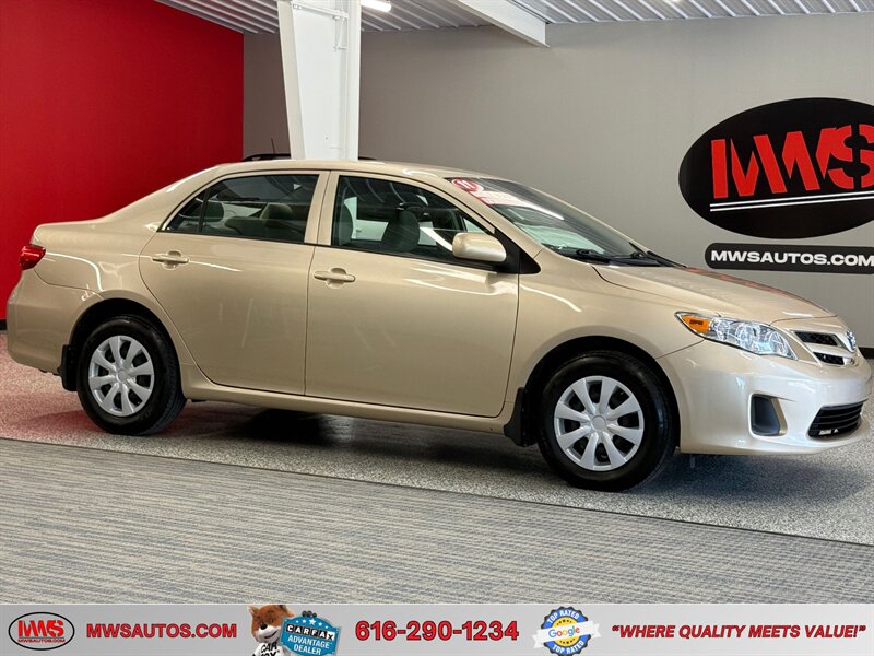 2011 Toyota Corolla LE   - Photo 1 - Grand Rapids, MI 49504