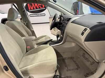 2011 Toyota Corolla LE   - Photo 15 - Grand Rapids, MI 49504