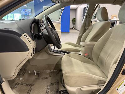 2011 Toyota Corolla LE   - Photo 16 - Grand Rapids, MI 49504