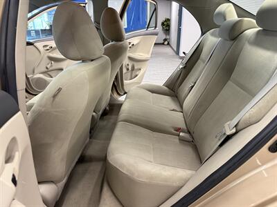 2011 Toyota Corolla LE   - Photo 13 - Grand Rapids, MI 49504
