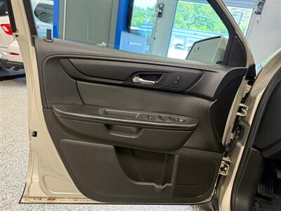 2013 Chevrolet Traverse LT   - Photo 33 - Grand Rapids, MI 49504