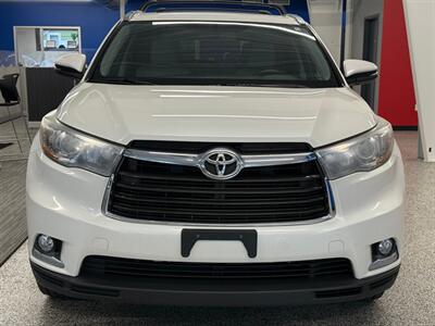2015 Toyota Highlander Limited   - Photo 2 - Grand Rapids, MI 49504