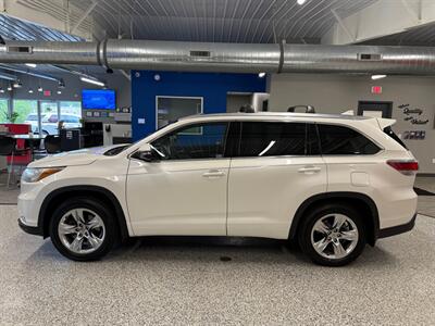 2015 Toyota Highlander Limited   - Photo 4 - Grand Rapids, MI 49504