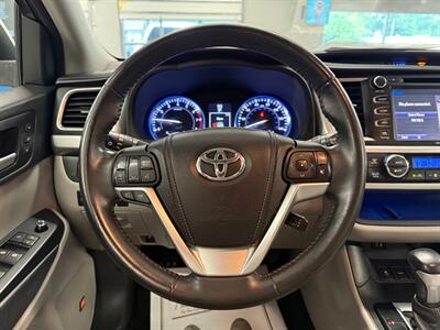 2015 Toyota Highlander Limited   - Photo 33 - Grand Rapids, MI 49504