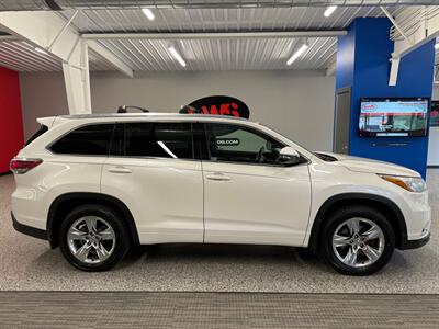 2015 Toyota Highlander Limited   - Photo 8 - Grand Rapids, MI 49504