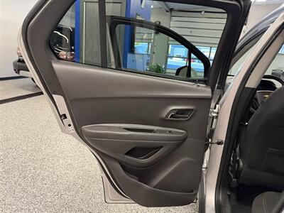 2017 Chevrolet Trax LT - Photo 21 - Grand Rapids, MI 49504