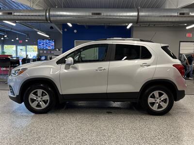 2017 Chevrolet Trax LT - Photo 4 - Grand Rapids, MI 49504