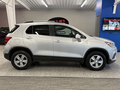2017 Chevrolet Trax LT - Photo 8 - Grand Rapids, MI 49504