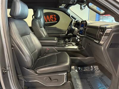 2022 Ford F-150 Lariat   - Photo 13 - Grand Rapids, MI 49504