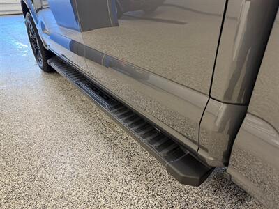 2022 Ford F-150 Lariat   - Photo 7 - Grand Rapids, MI 49504