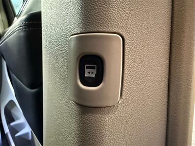 2016 Chrysler Town and Country Touring   - Photo 15 - Grand Rapids, MI 49504