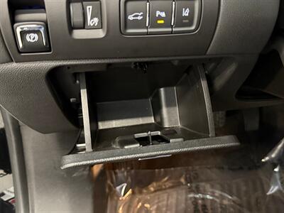 2016 Chevrolet Impala LT   - Photo 30 - Grand Rapids, MI 49504