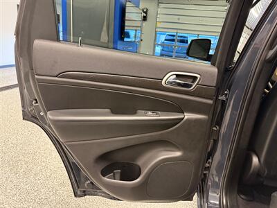 2017 Jeep Grand Cherokee Laredo   - Photo 30 - Grand Rapids, MI 49504