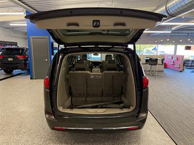 2020 Chrysler Pacifica Touring L   - Photo 20 - Grand Rapids, MI 49504